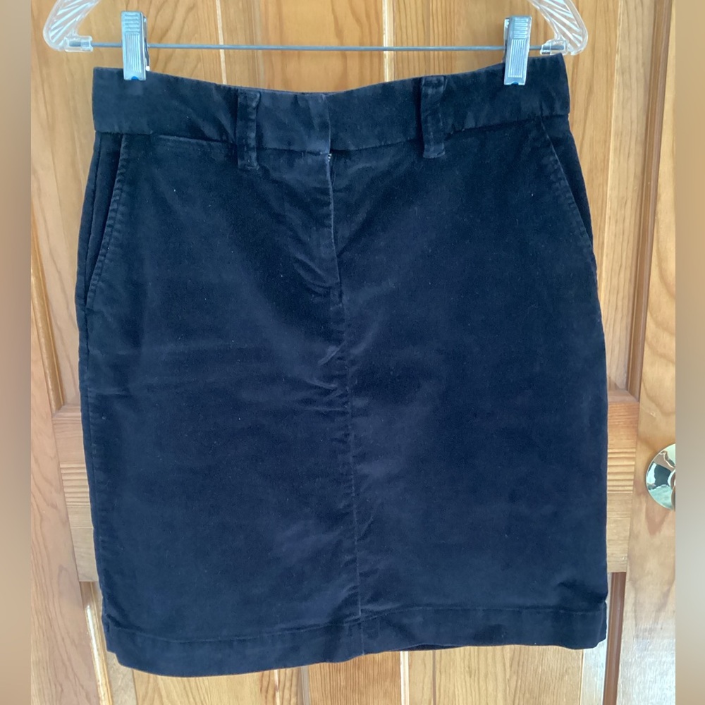 L.L. Bean black velvet skirt. Above the knee length but not mini. Size 6 petite.